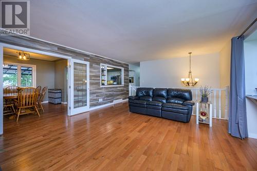 2998 Berwick Drive, Prince George, BC - Indoor Photo Showing Living Room