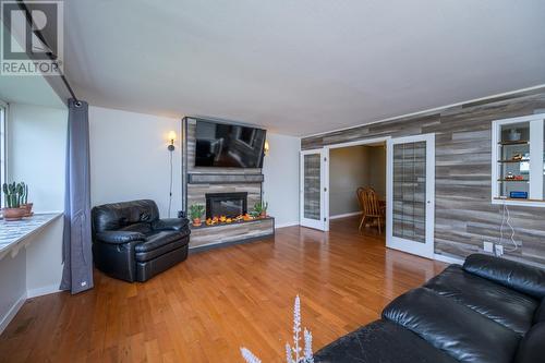 2998 Berwick Drive, Prince George, BC - Indoor Photo Showing Living Room With Fireplace