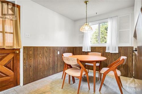 7 Bowhill Avenue, Ottawa, ON - Indoor Photo Showing Dining Room