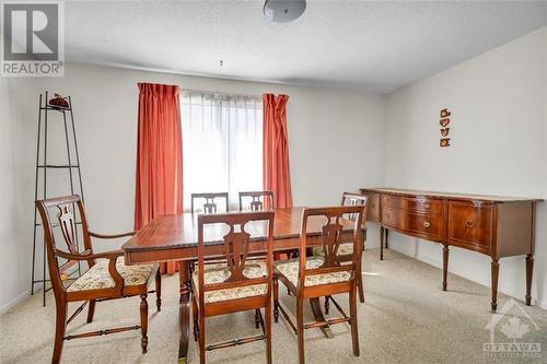 7 Bowhill Avenue, Ottawa, ON - Indoor Photo Showing Dining Room