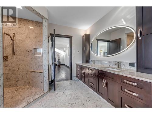 174 Vintage Boulevard, Okanagan Falls, BC - Indoor Photo Showing Bathroom