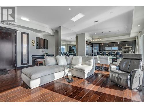 174 Vintage Boulevard, Okanagan Falls, BC - Indoor Photo Showing Living Room