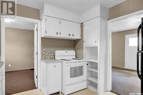 360 Smith Street, Regina, SK - Indoor Photo Showing Kitchen