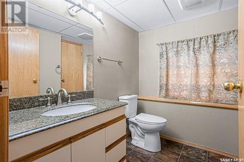 463 Konihowski Road, Saskatoon, SK - Indoor Photo Showing Bathroom