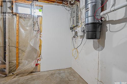 463 Konihowski Road, Saskatoon, SK - Indoor Photo Showing Basement