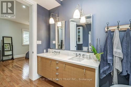 2749 13Th Line, Bradford West Gwillimbury, ON - Indoor Photo Showing Bathroom