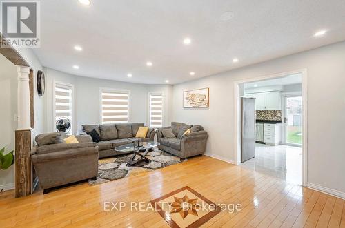 53 Pressed Brick Drive, Brampton, ON - Indoor Photo Showing Living Room