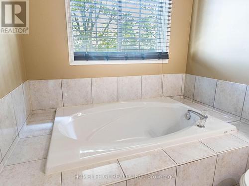 11 - 9800 Mclaughlin Road, Brampton, ON - Indoor Photo Showing Bathroom