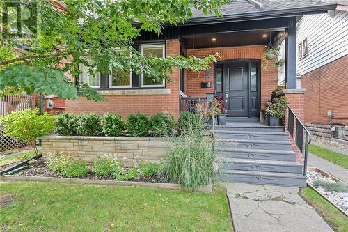 54 Barnesdale Avenue S, Hamilton, ON - Outdoor