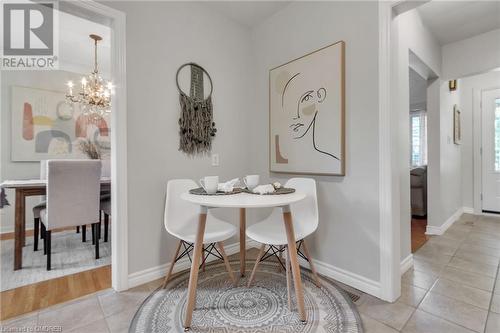 335 Meadowhill Road, Burlington, ON - Indoor Photo Showing Dining Room