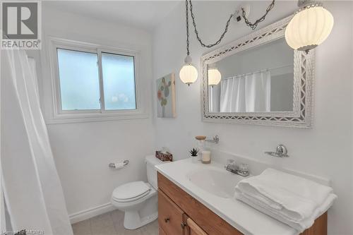 335 Meadowhill Road, Burlington, ON - Indoor Photo Showing Bathroom