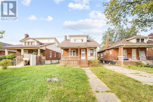 1531 Windsor Avenue, Windsor, ON - Outdoor With Deck Patio Veranda With Facade