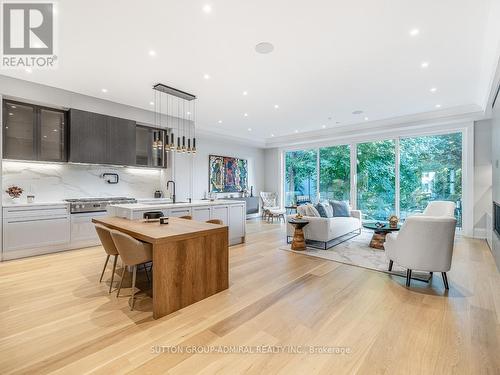 127 Joicey Boulevard, Toronto, ON - Indoor Photo Showing Kitchen