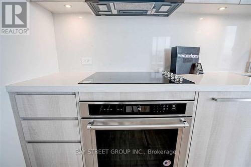 1022 - 118 Merchants' Wharf Avenue, Toronto, ON - Indoor Photo Showing Kitchen