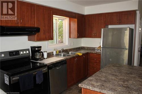 867 Laurelwood Drive, Waterloo, ON - Indoor Photo Showing Kitchen With Double Sink