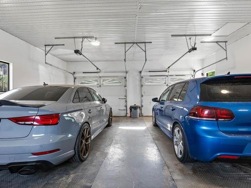 509 Durango Drive, Kamloops, BC - Indoor Photo Showing Garage