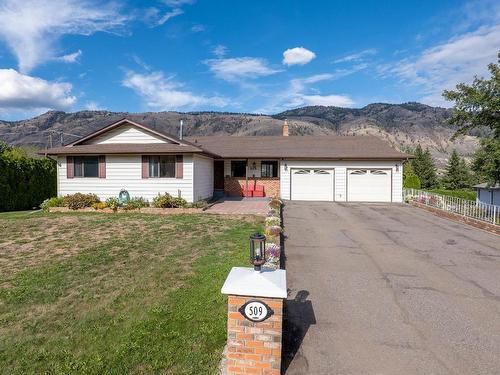 509 Durango Drive, Kamloops, BC - Outdoor With Facade