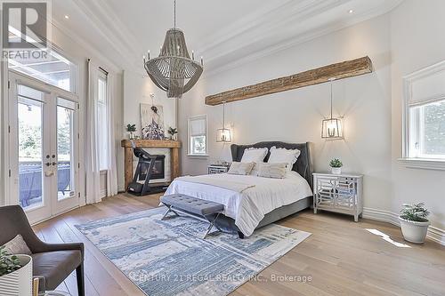 16 Lake Woods Drive, Whitchurch-Stouffville, ON - Indoor Photo Showing Bedroom