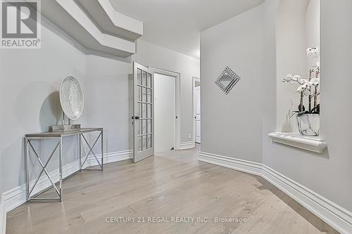 16 Lake Woods Drive, Whitchurch-Stouffville, ON - Indoor Photo Showing Other Room