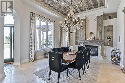 16 Lake Woods Drive, Whitchurch-Stouffville, ON - Indoor Photo Showing Dining Room