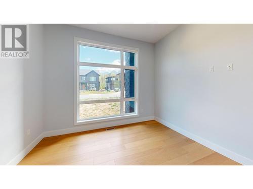 31 Mammoth  Drive, Fernie, BC - Indoor Photo Showing Other Room