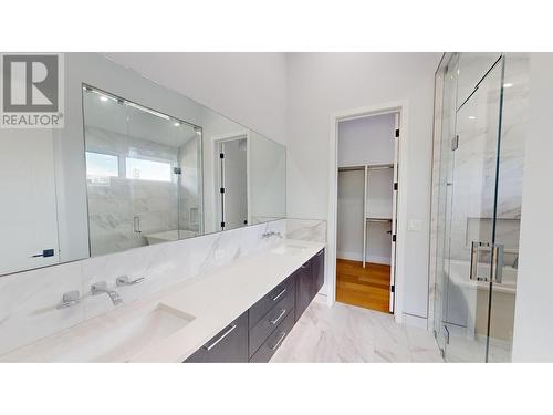 31 Mammoth  Drive, Fernie, BC - Indoor Photo Showing Bathroom