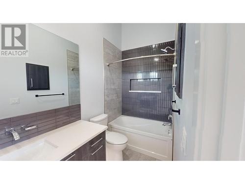 31 Mammoth  Drive, Fernie, BC - Indoor Photo Showing Bathroom