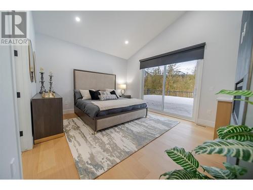 31 Mammoth Drive, Fernie, BC - Indoor Photo Showing Bedroom