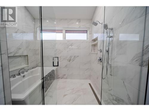 31 Mammoth Drive, Fernie, BC - Indoor Photo Showing Bathroom