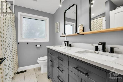 21 Ettrick Crescent, Ottawa, ON - Indoor Photo Showing Bathroom