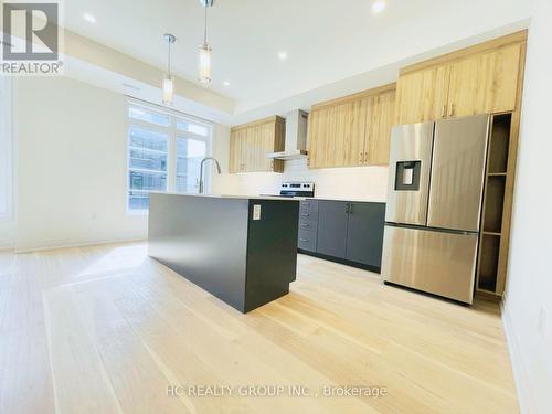 33 - 258 Hespeler Road, Cambridge, ON - Indoor Photo Showing Kitchen