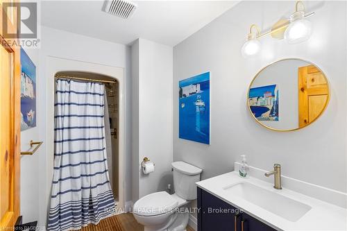 30 Water Street, South Bruce Peninsula, ON - Indoor Photo Showing Bathroom