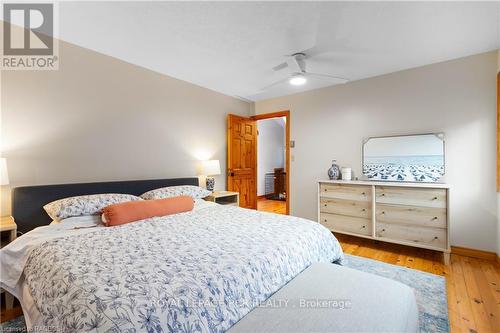 30 Water Street, South Bruce Peninsula, ON - Indoor Photo Showing Bedroom