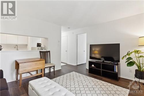 250 Brittany Drive Unit#210, Ottawa, ON 