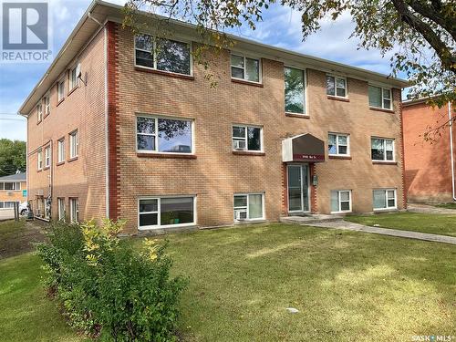 3940 Rae Street, Regina, SK - Outdoor