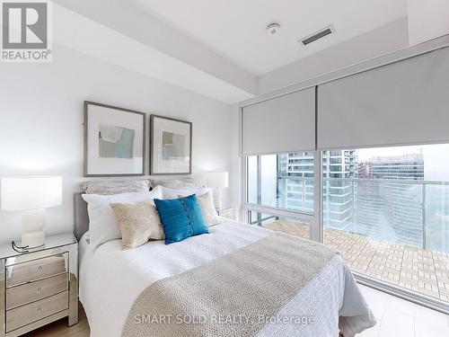 3510 - 3 Gloucester Street, Toronto, ON - Indoor Photo Showing Bedroom