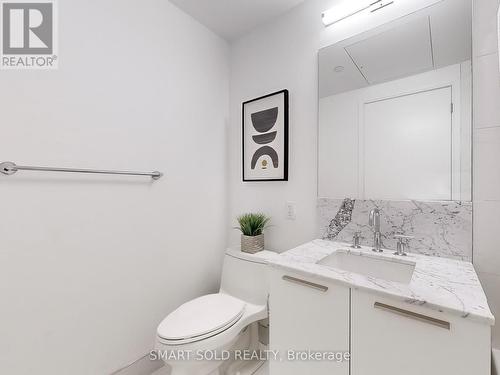 3510 - 3 Gloucester Street, Toronto, ON - Indoor Photo Showing Bathroom