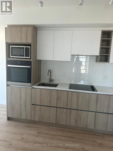 4606 - 319 Jarvis Street, Toronto, ON - Indoor Photo Showing Kitchen