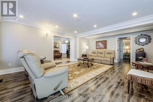 7667 Old Highway 2, Tyendinaga, ON - Indoor Photo Showing Living Room