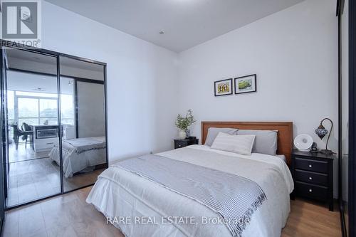 403 - 899 Queen Street E, Toronto, ON - Indoor Photo Showing Bedroom