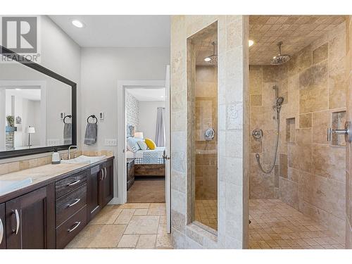 2707 Cliffshore Drive, Lake Country, BC - Indoor Photo Showing Bathroom