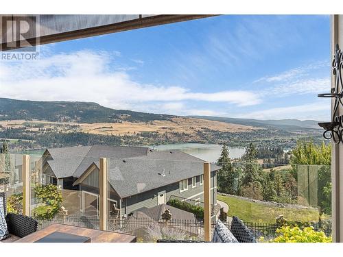 2707 Cliffshore Drive, Lake Country, BC - Outdoor