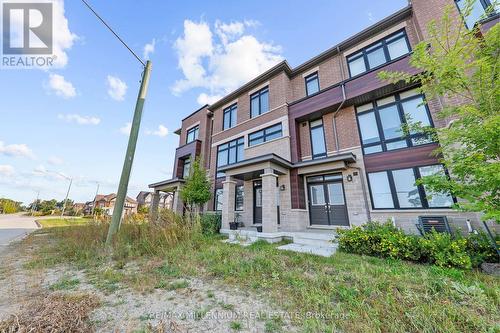 71 Holyrood Crescent, Vaughan, ON - Outdoor With Facade