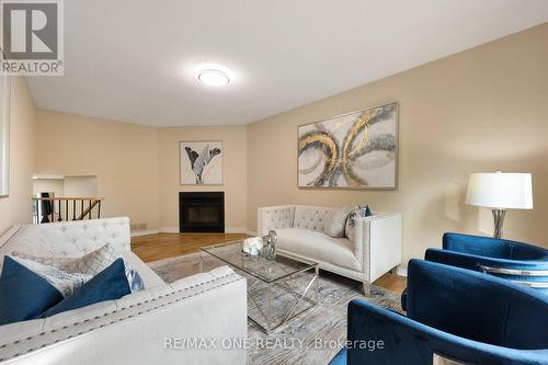 30 Elmpark Court, Richmond Hill, ON - Indoor Photo Showing Living Room With Fireplace