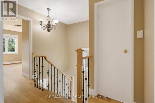 30 Elmpark Court, Richmond Hill, ON - Indoor Photo Showing Other Room