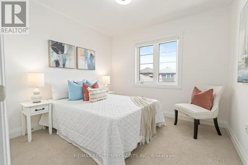 4009 Sixth Line, Oakville, ON - Indoor Photo Showing Bedroom