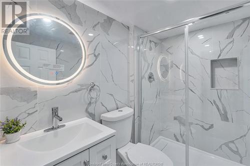 3532 Virginia Park, Windsor, ON - Indoor Photo Showing Bathroom