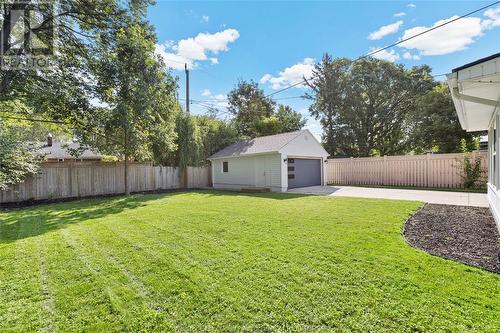 3220 Everts Avenue, Windsor, ON - Outdoor With Backyard