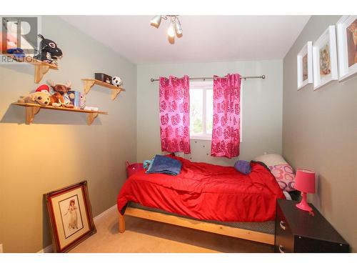 9212 6 Street, Dawson Creek, BC - Indoor Photo Showing Bedroom