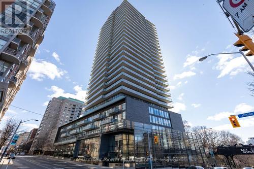 403 - 1815 Yonge Street, Toronto, ON - Outdoor With Balcony